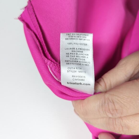 Trina Turk Pink Priya Crepe Sleeveless Split Neck Top Size S - Picture 6 of 7